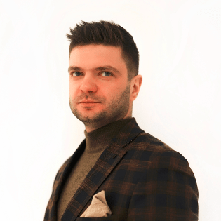Krystian Blejder - kursy WSET - Wine Republic